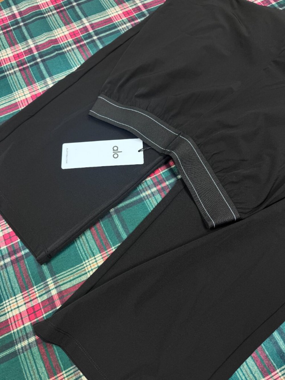 NWT ALO Yoga "Miracle Pants" 🥇Suit Up Trouser Black | Regular 30” - Picture 6 of 8